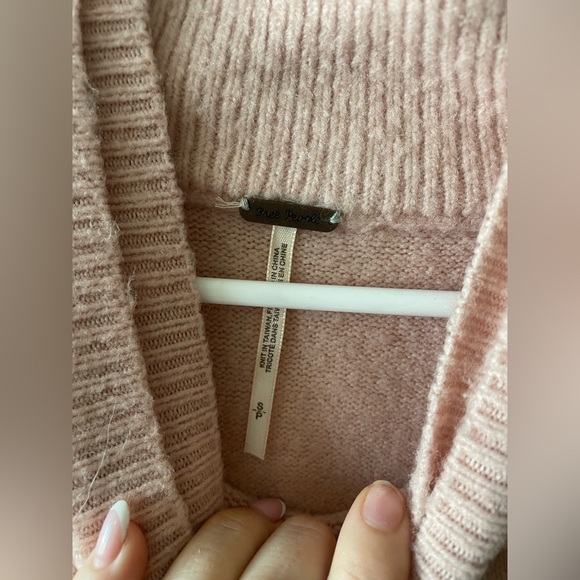 Free people afterglow nylon and wool mockneck collared sweater in pink - Picture 5 of 5